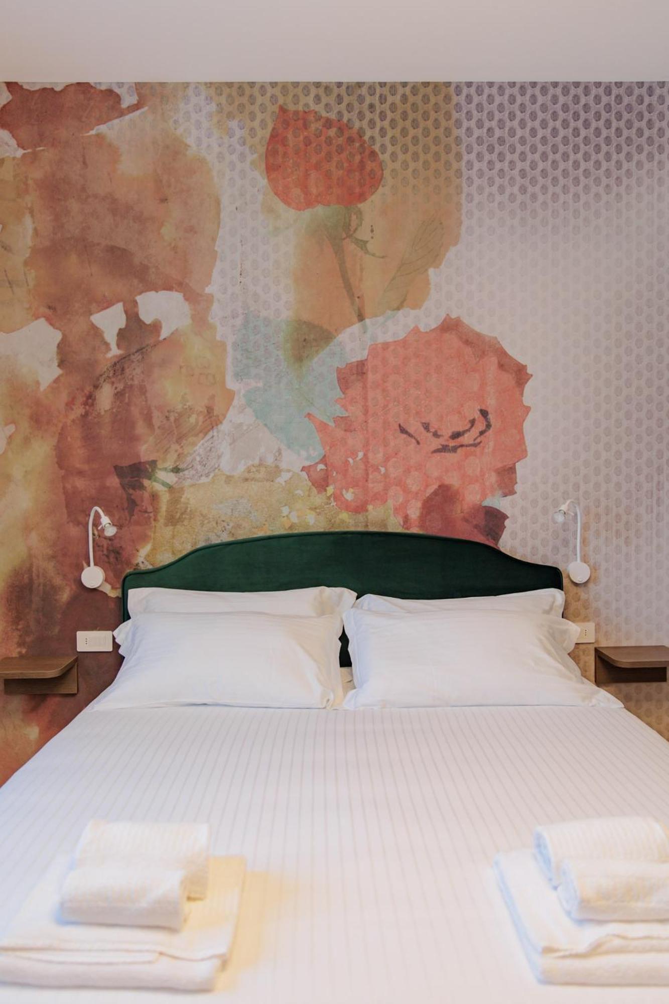 Ophelia Hotel Cazzago San Martino Eksteriør billede