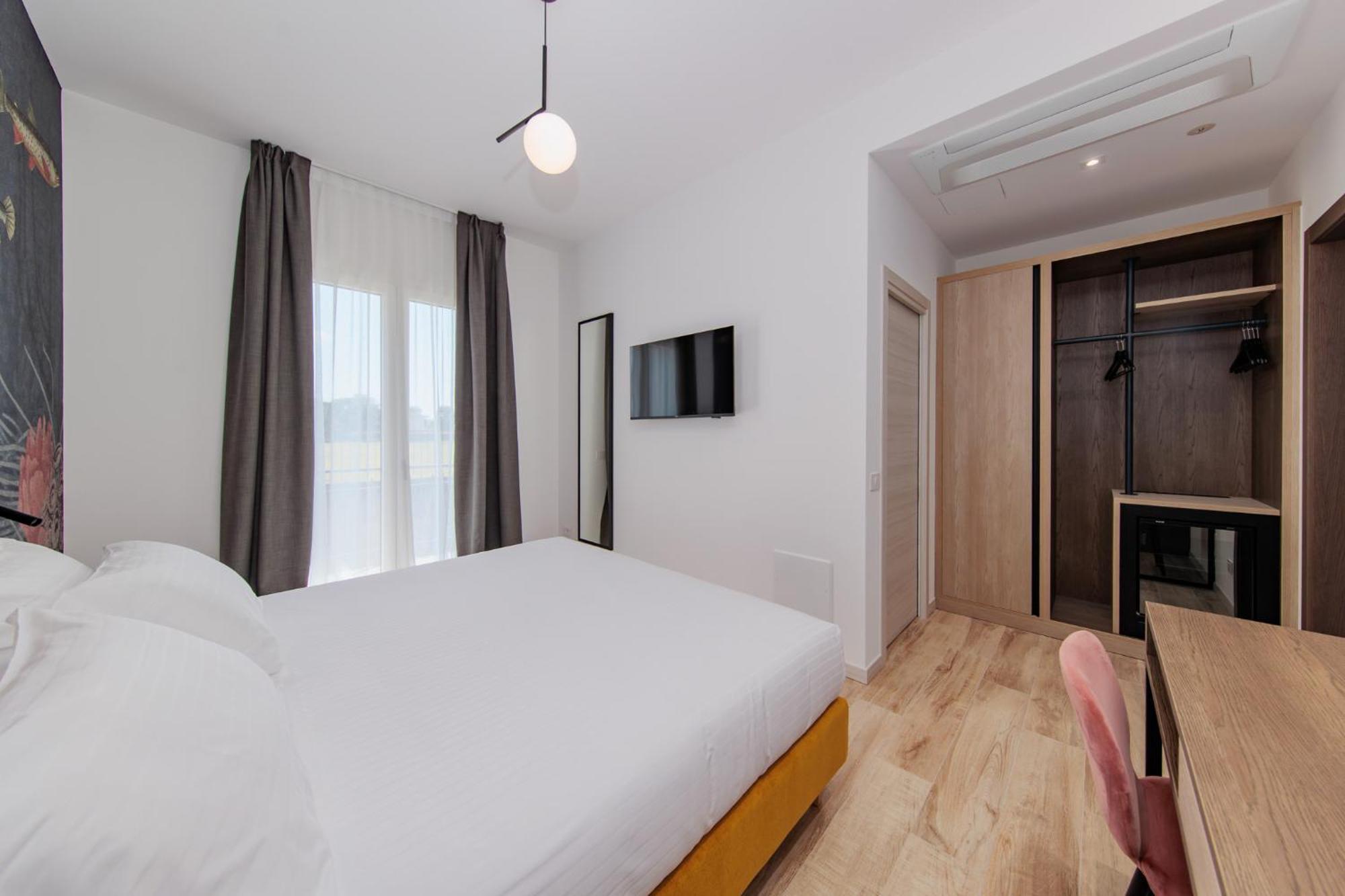 Ophelia Hotel Cazzago San Martino Eksteriør billede